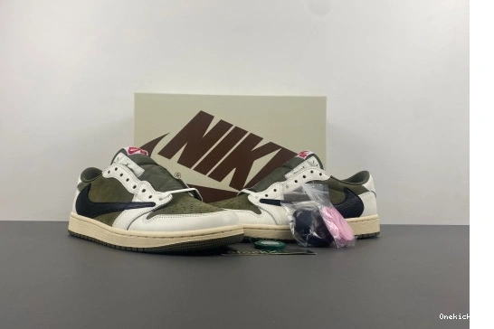 SP SCOTT 27 LOW JORDAN 1 StreetReady  DM7866-200 TRAVIS  DM7866-200 OG RETRO 0520